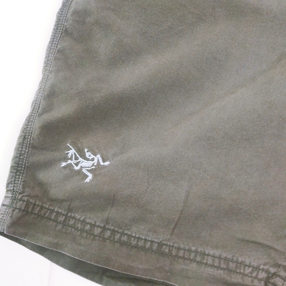 Arc'teryx Army Green Hiking Shorts 30"x 9.5 inseam - Picture 6 of 9